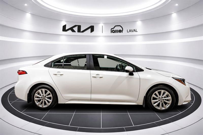 2025 Toyota Corolla - Image 8