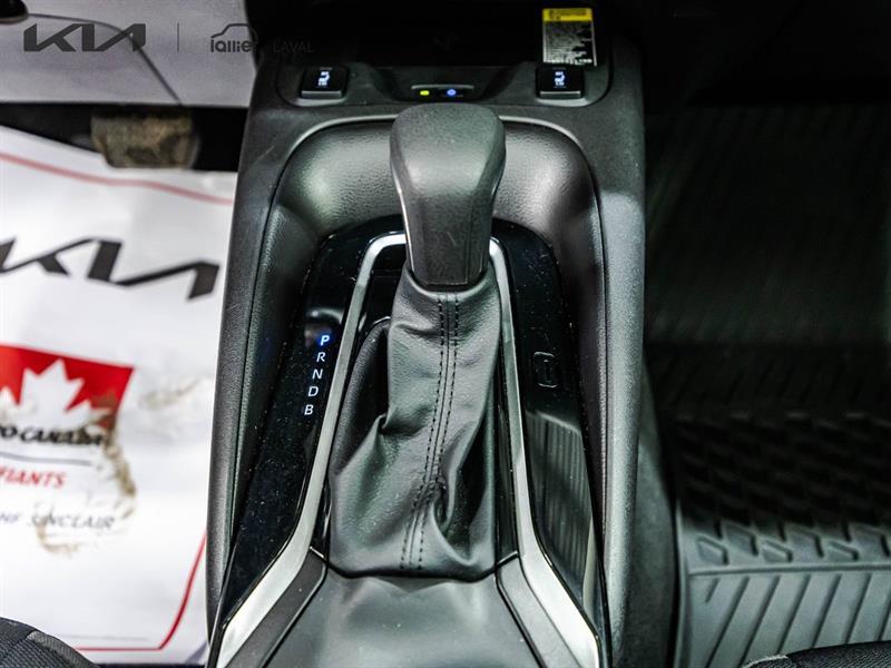 2025 Toyota Corolla - Image 18