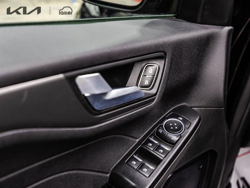 2024 Ford Escape - Image 11