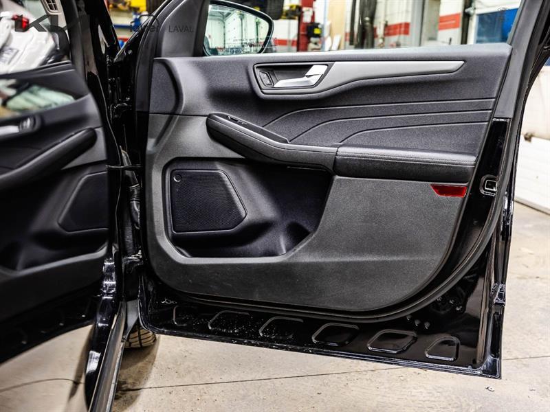 2024 Ford Escape - Image 17