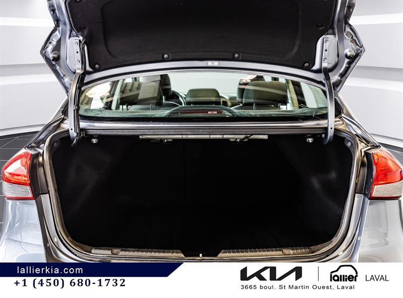 2017 Kia Forte - Image 15