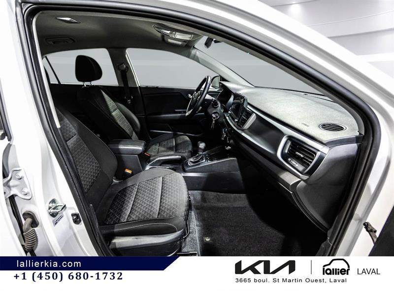 2023 Kia Rio - Image 17