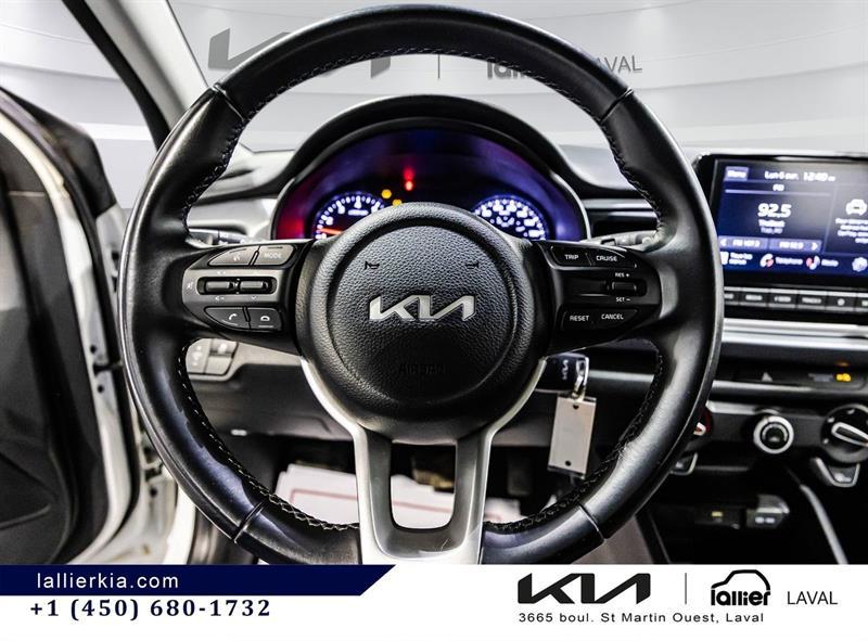 2023 Kia Rio - Image 21