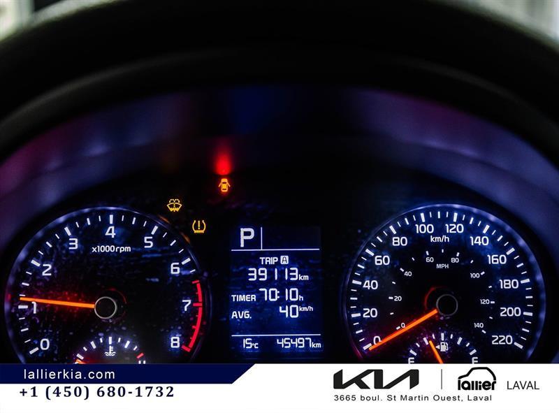 2023 Kia Rio - Image 22