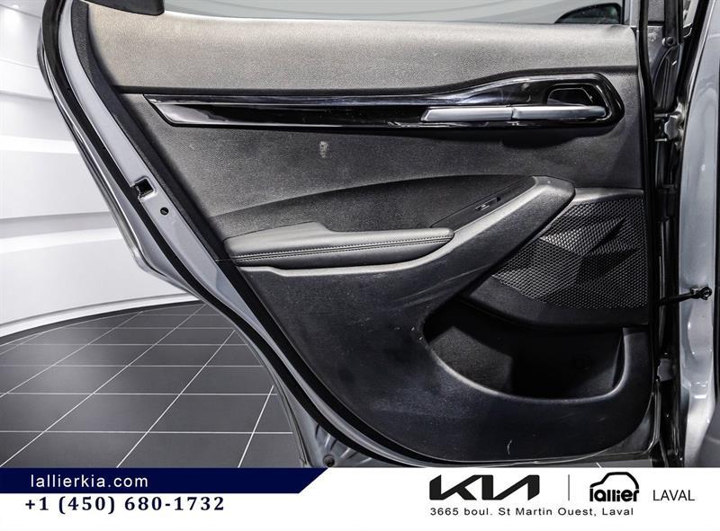 2025 Kia Seltos - Image 13