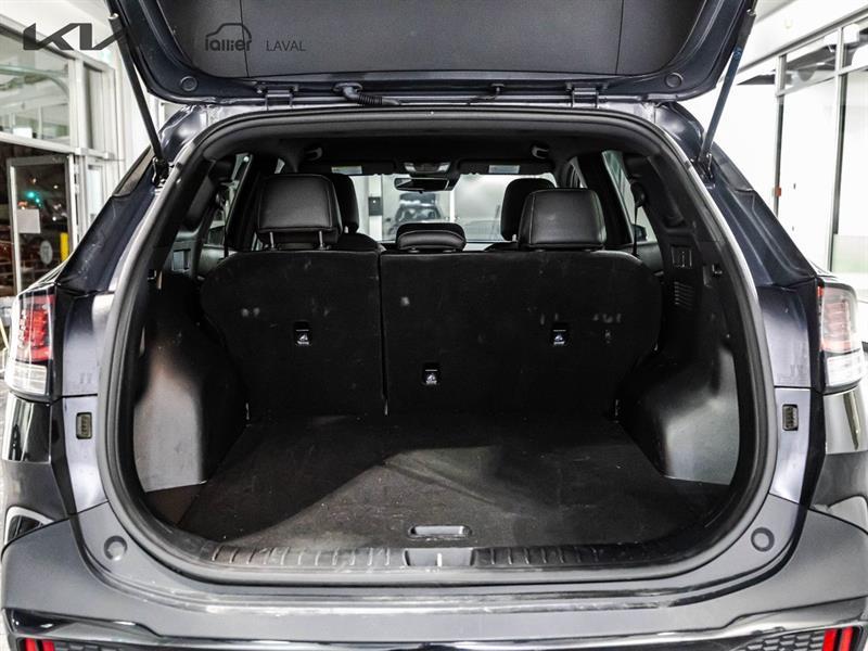 2025 Kia Sportage - Image 16