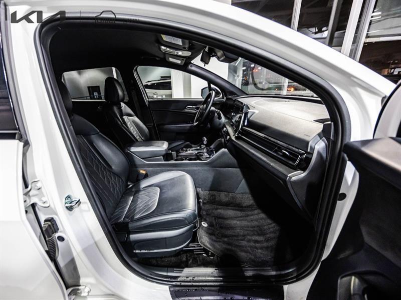 2025 Kia Sportage - Image 18