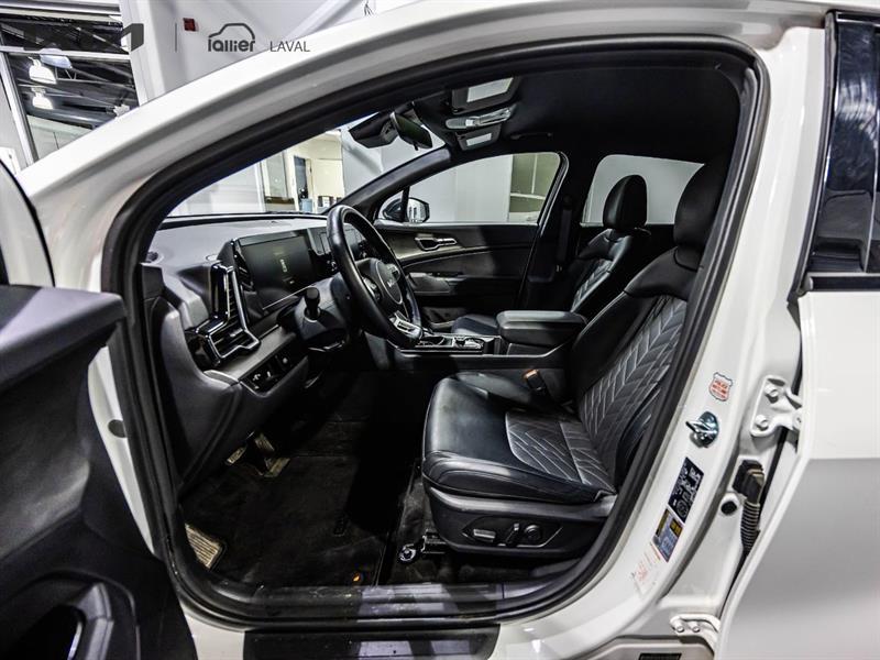 2025 Kia Sportage - Image 19