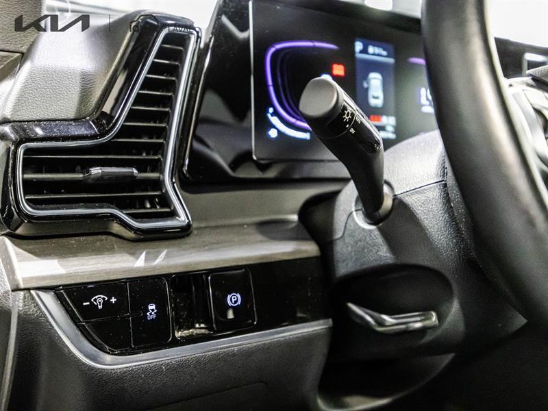 2025 Kia Sportage - Image 21