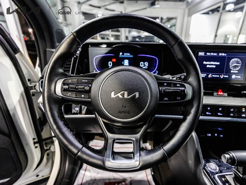 2025 Kia Sportage - Image 22