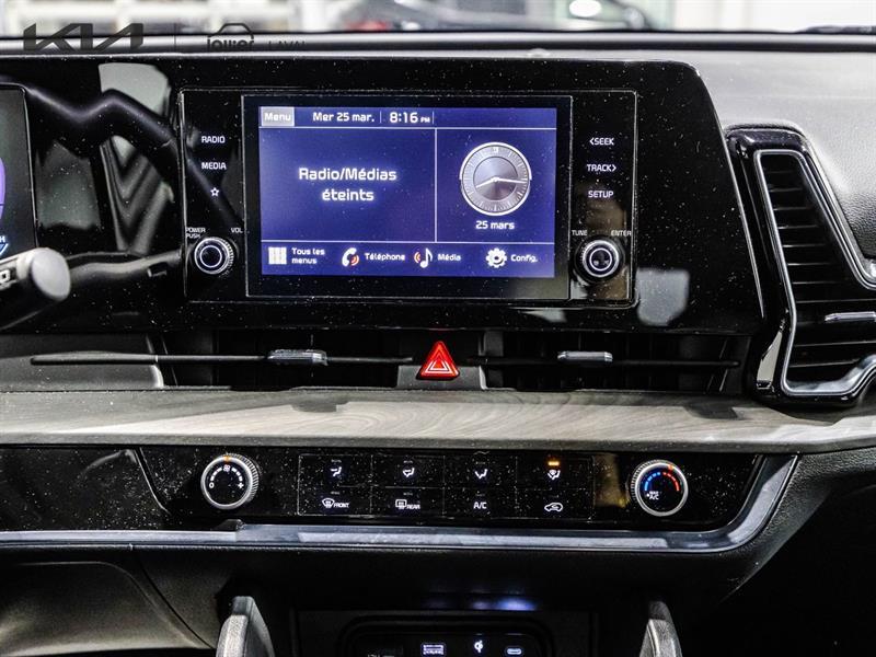 2025 Kia Sportage - Image 24