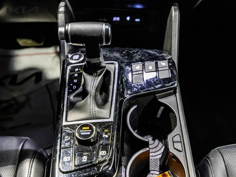 2025 Kia Sportage - Image 25