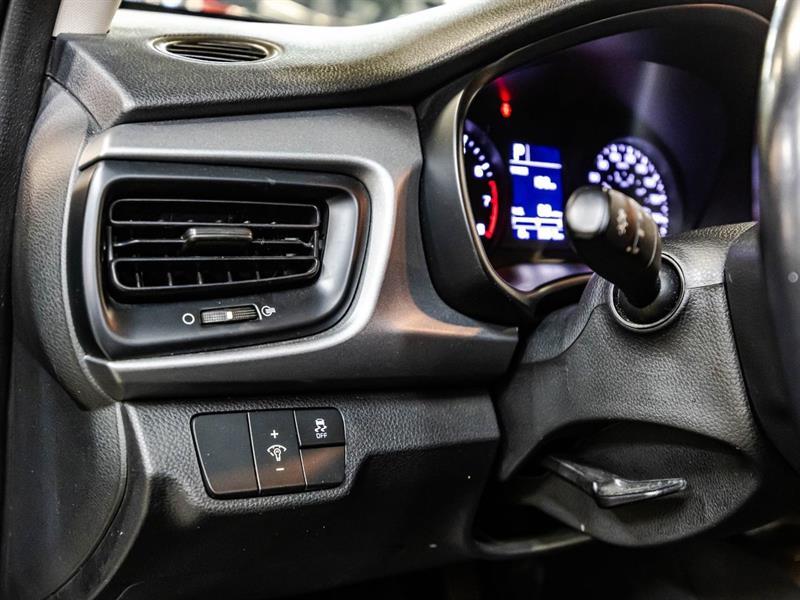 2023 Kia Rio - Image 20