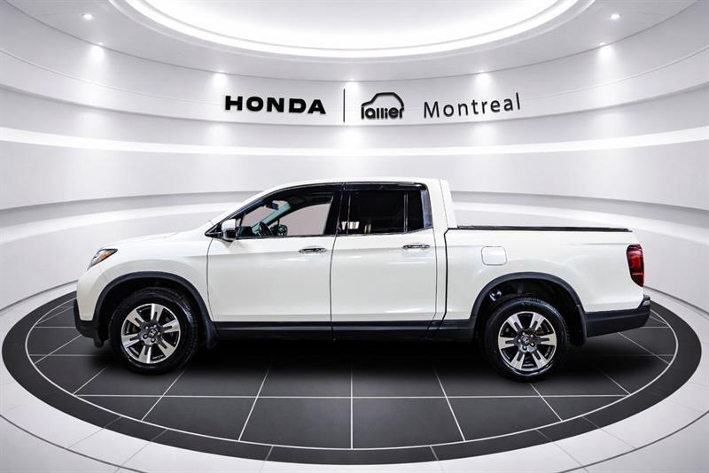 2017 Honda Ridgeline - Image 4