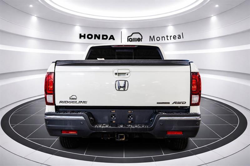 2017 Honda Ridgeline - Image 6