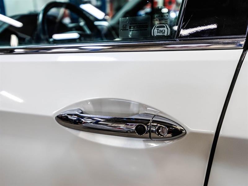 2017 Honda Ridgeline - Image 11