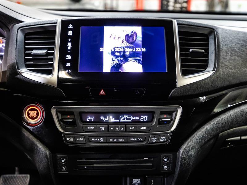 2017 Honda Ridgeline - Image 25