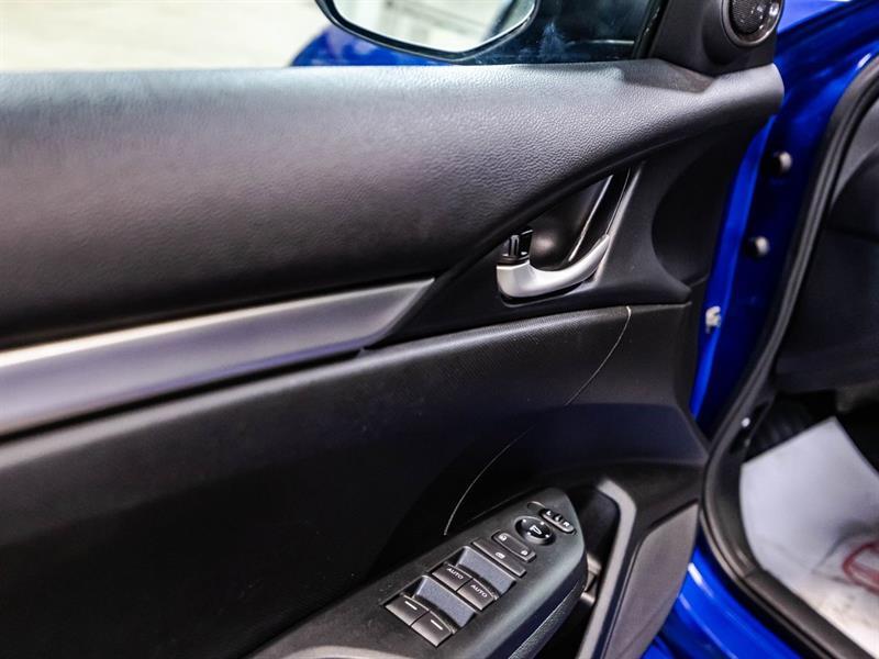 2018 Honda Civic - Image 12