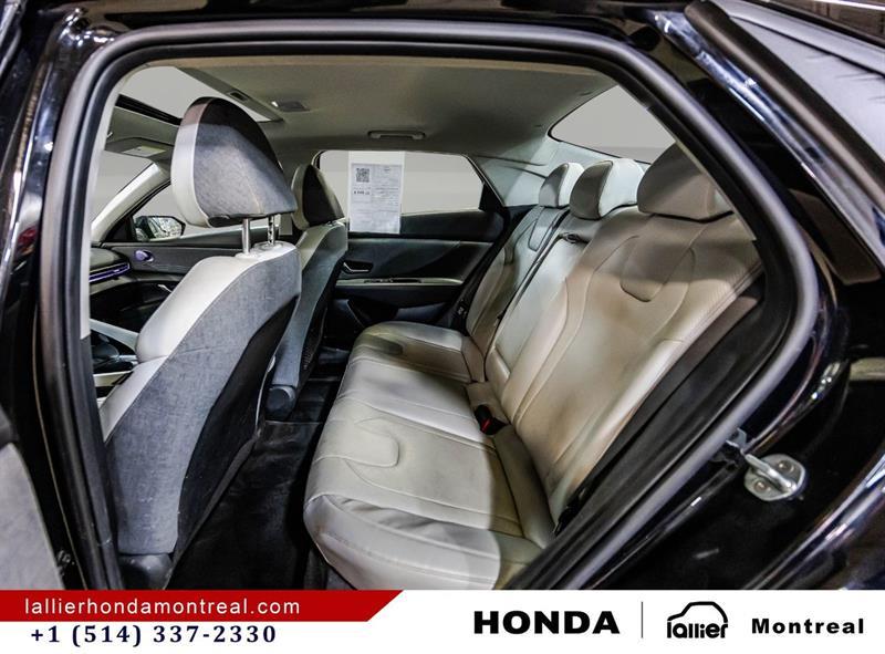 2023 Hyundai Elantra - Image 14