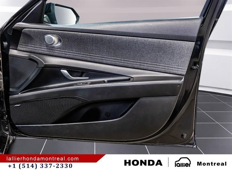 2023 Hyundai Elantra - Image 17