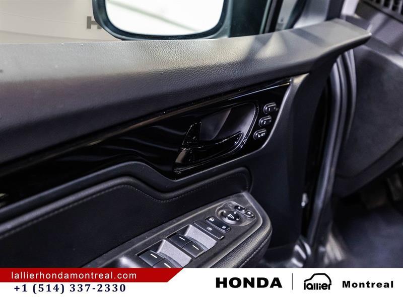 2022 Honda Odyssey - Image 12