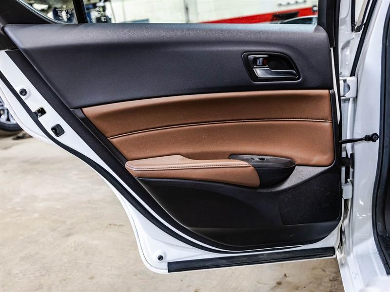 2022 Acura ILX - Image 13