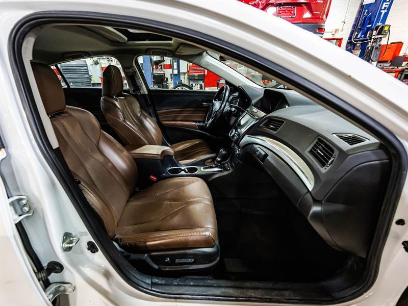 2022 Acura ILX - Image 18