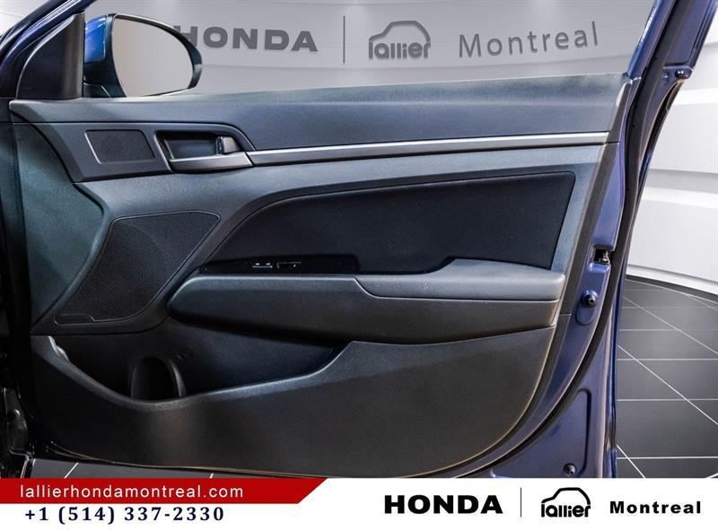 2018 Hyundai Elantra - Image 16