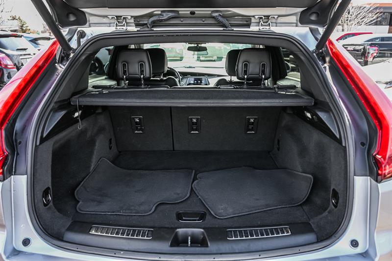 cadillac XT4 2019 - 11