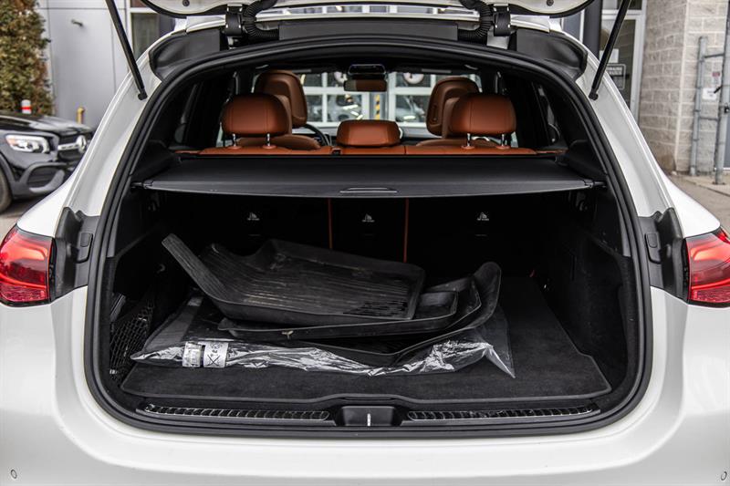 mercedes-benz GLC300 2024 - 18