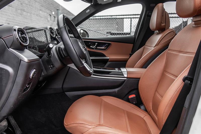 mercedes-benz GLC300 2024 - 23