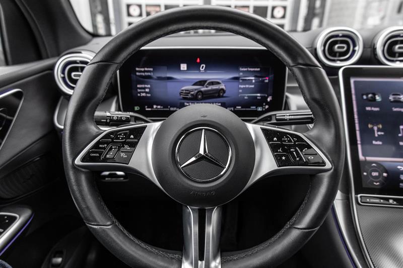 mercedes-benz GLC300 2023 - 25