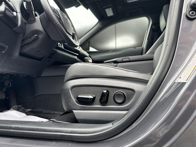 lexus UX 2025 - 16