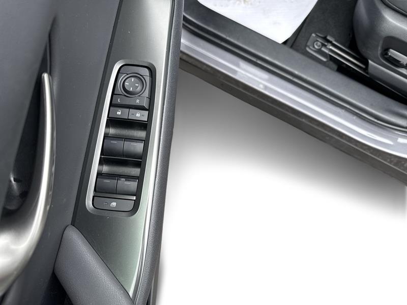 lexus UX 2025 - 17