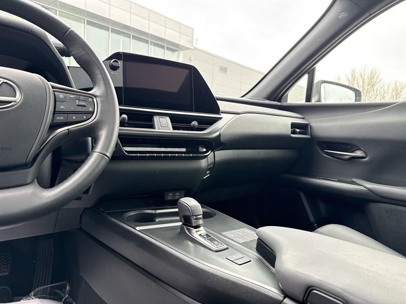 lexus UX 2025 - 24