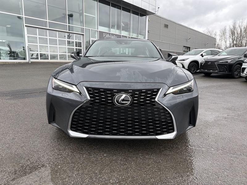 lexus IS 300 2024 - 4