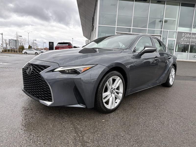 lexus IS 300 2024 - 6