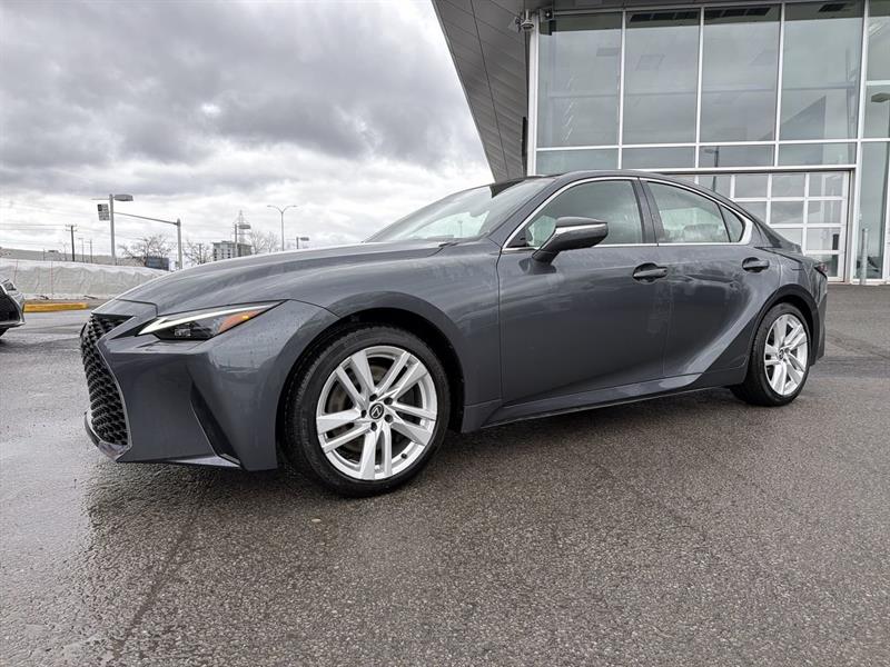 lexus IS 300 2024 - 7