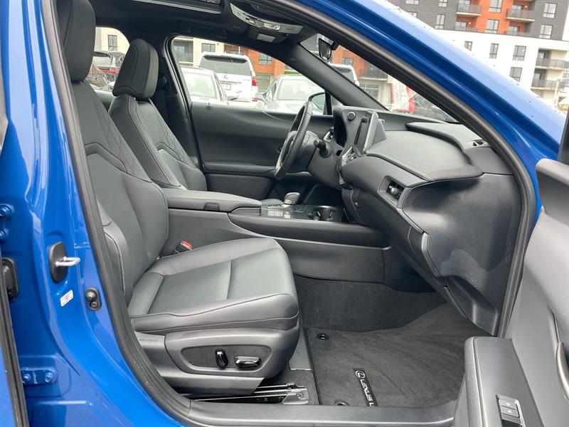 lexus UXH 2025 - 32