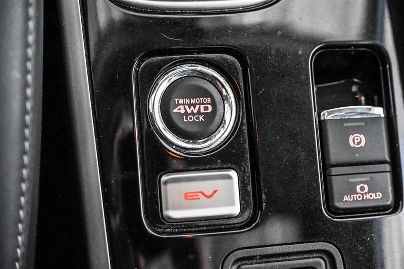 mitsubishi Outlander PHEV 2020 - 28