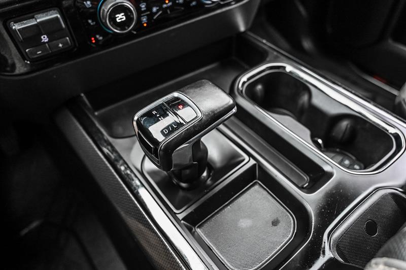 chevrolet Silverado 1500 2023 - 25