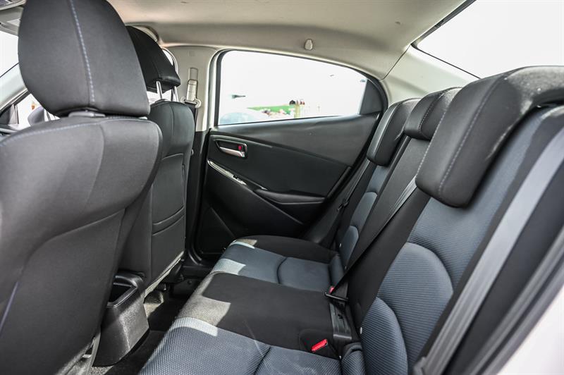 toyota Yaris Sedan 2018 - 18