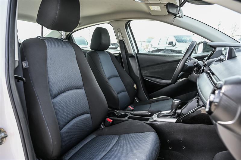 toyota Yaris Sedan 2018 - 23