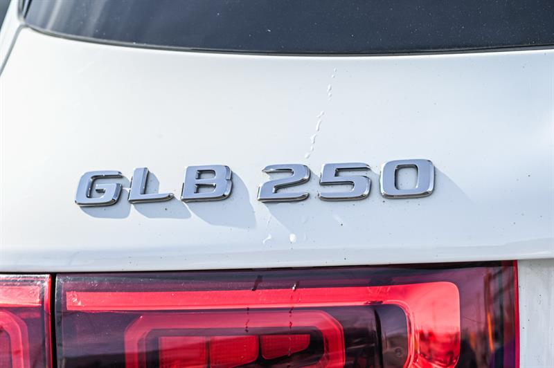 mercedes-benz GLB 2021 - 12
