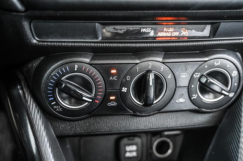 toyota Yaris Sedan 2018 - 16