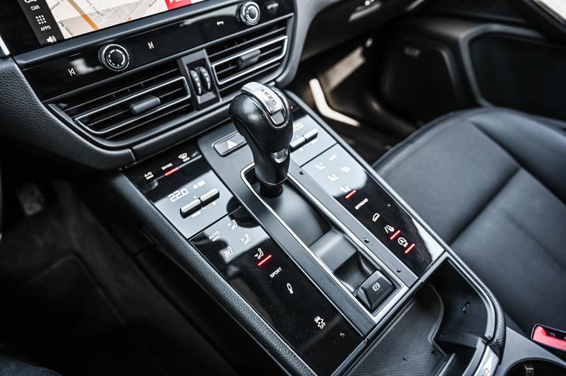 porsche Macan 2022 - 23