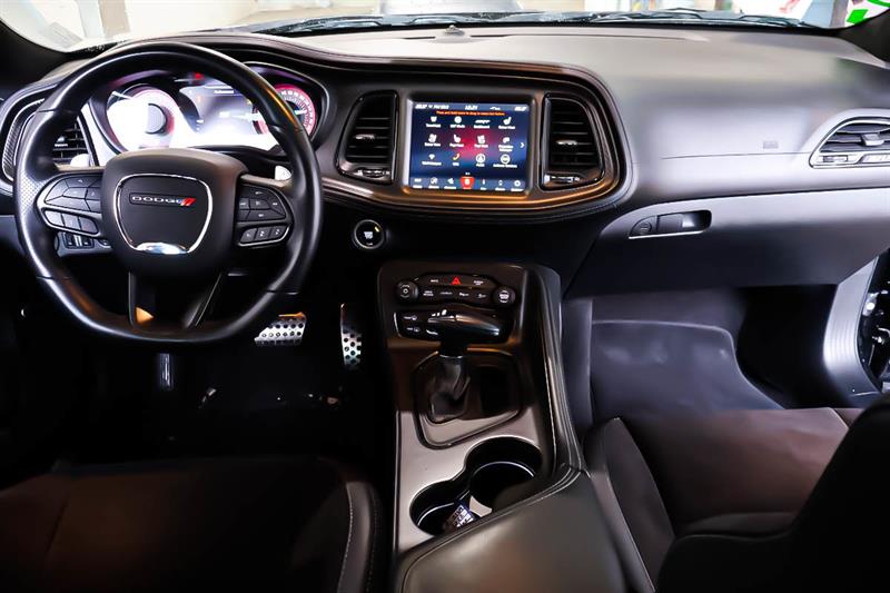 dodge Challenger 2022 - 11