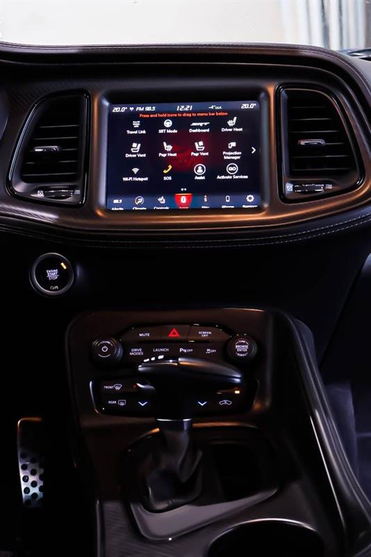dodge Challenger 2022 - 17