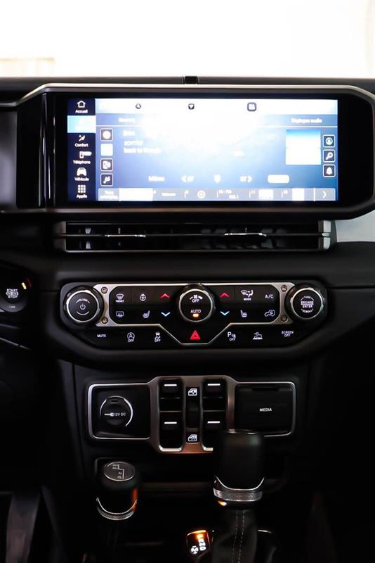 jeep Wrangler 2025 - 19