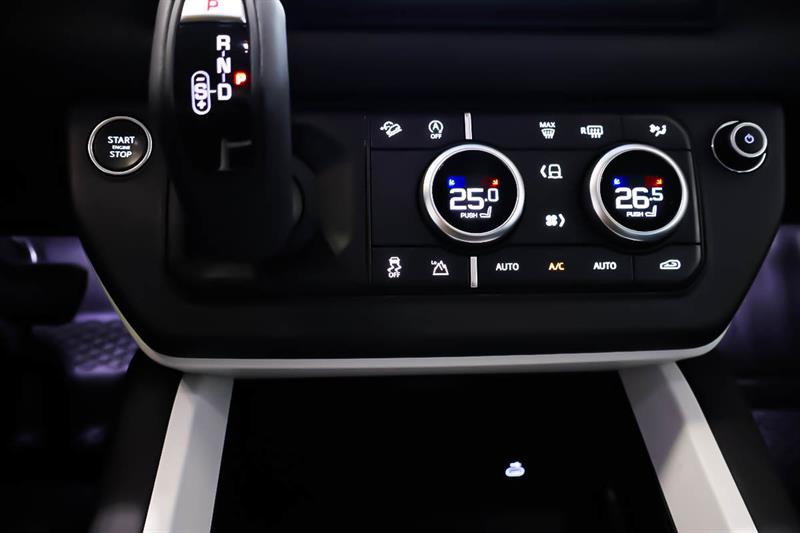 land rover Defender 2025 - 25